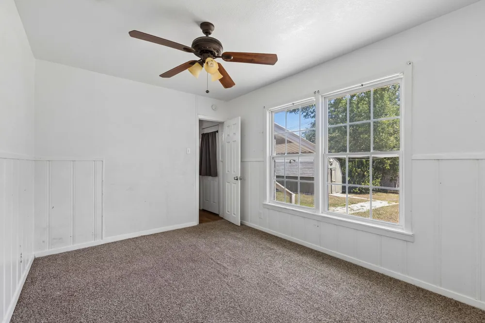 3504 Katrine Street Haltom City, TX 76117
