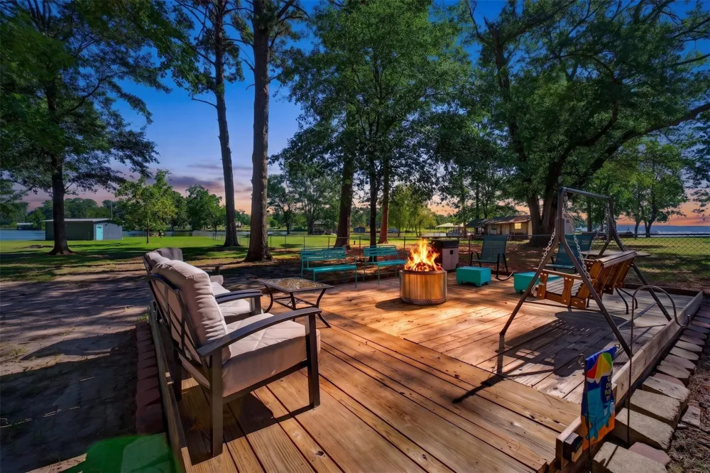 21165 Charina Circle Chandler, TX 75758