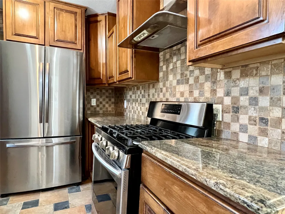 6019 La Vista Drive Dallas, TX 75206