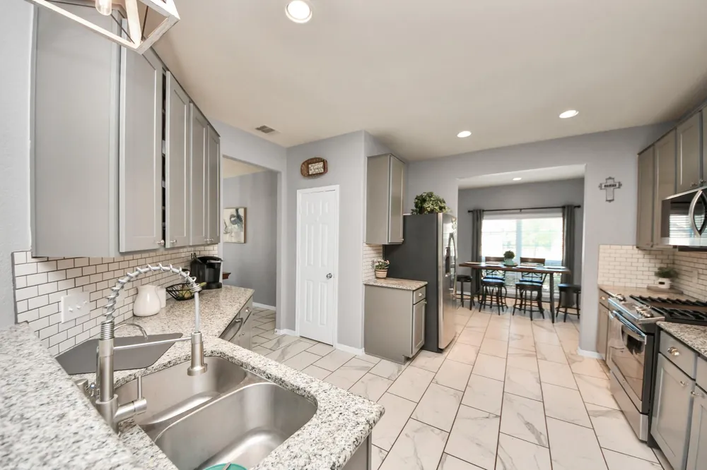 32655 Timber Point Drive Brookshire, TX 77423