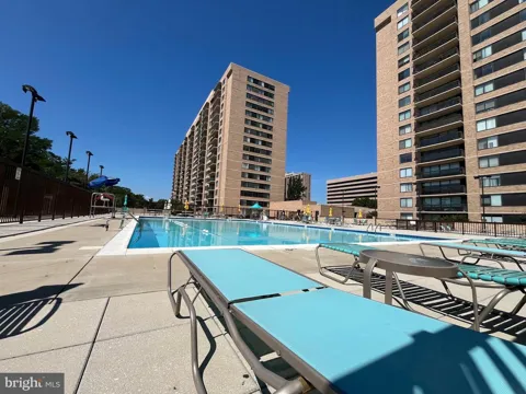 3713 S GEORGE MASON DRIVE #609