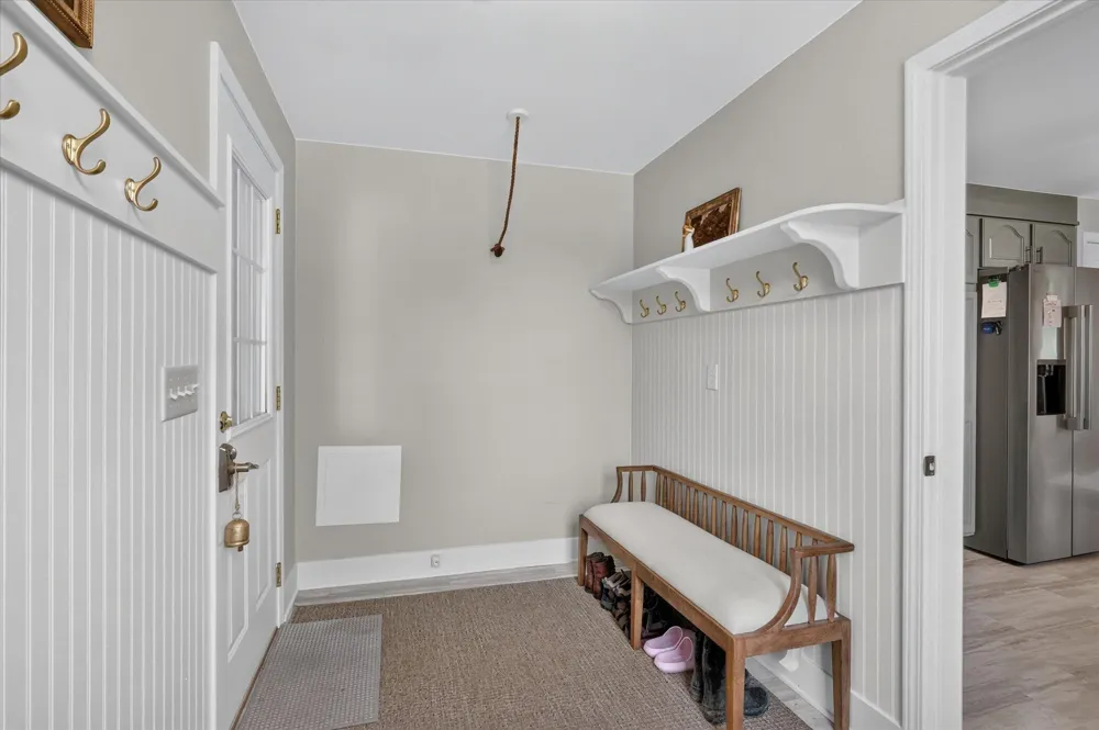 6816 Division Avenue Comstock Park, MI 49321