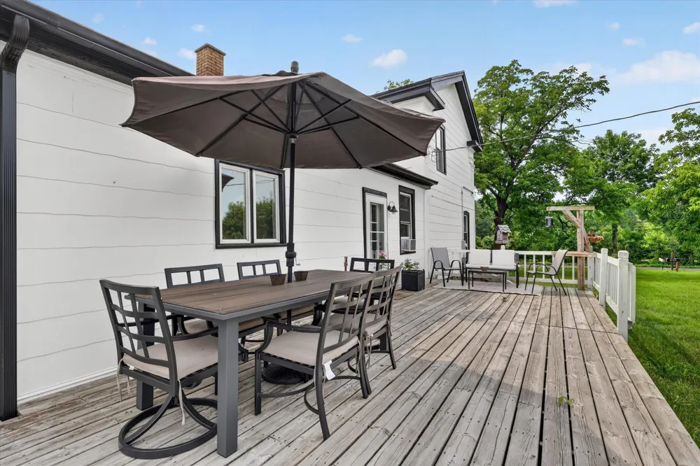 6816 Division Avenue Comstock Park, MI 49321