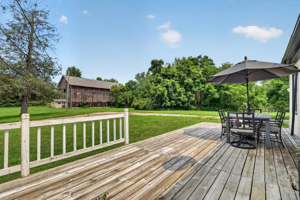 6816 Division Avenue Comstock Park, MI 49321
