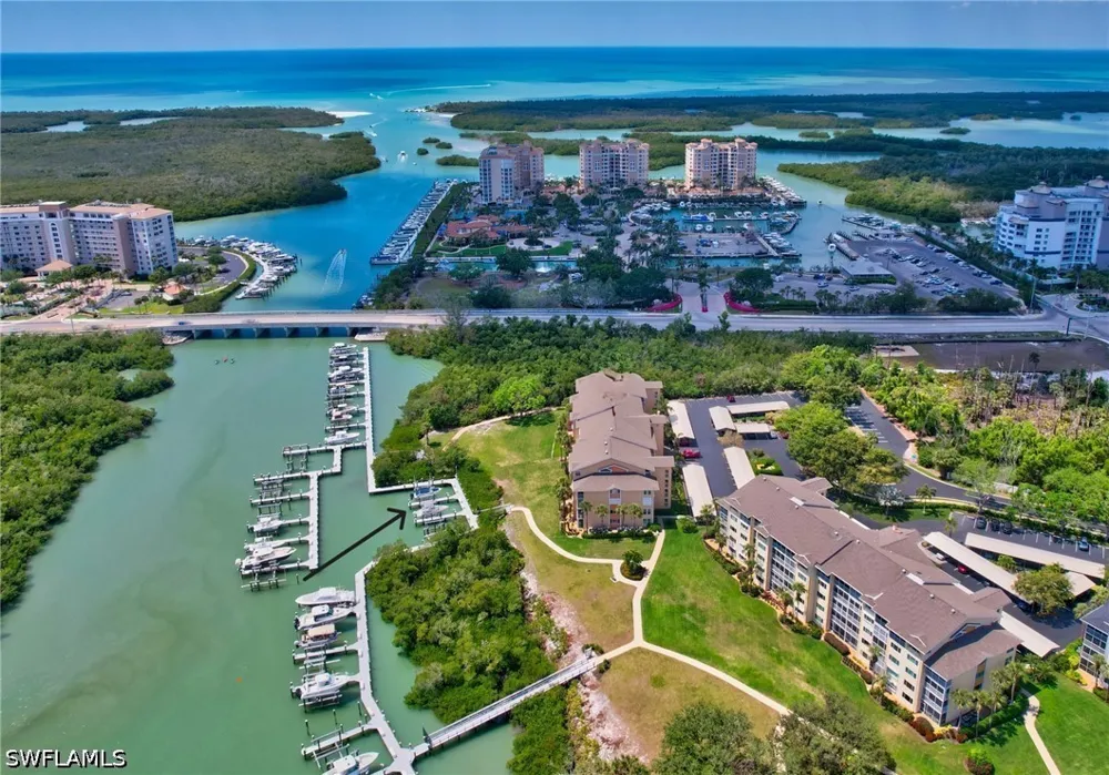 261B Wiggins Bay Drive Naples, FL 34110