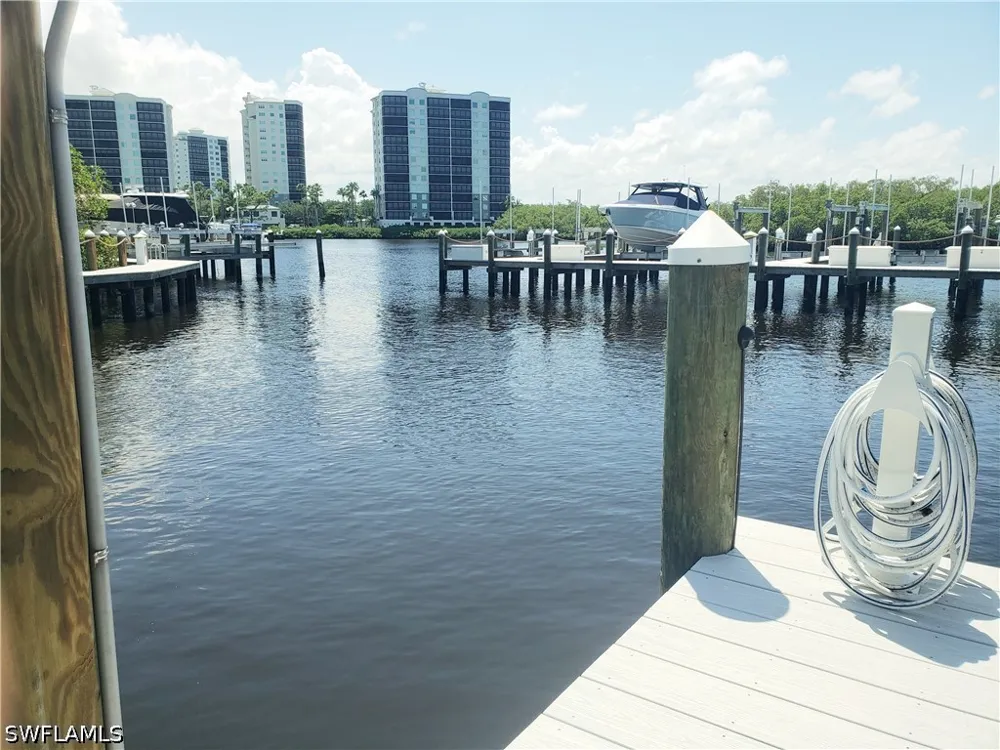 261B Wiggins Bay Drive Naples, FL 34110