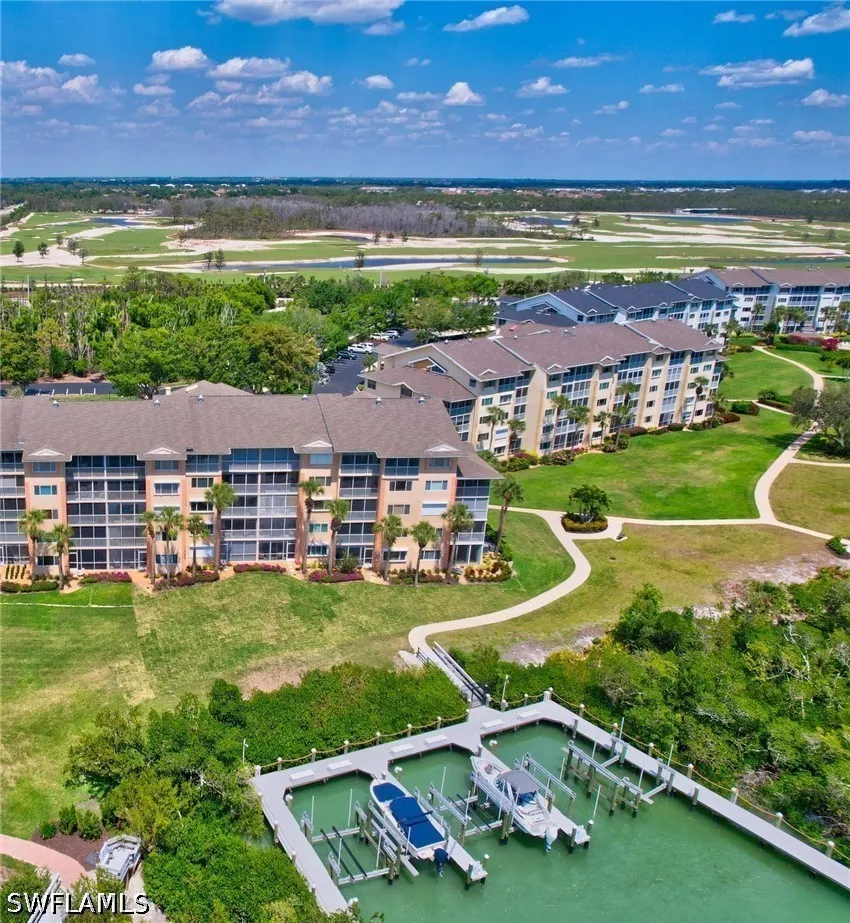 261B Wiggins Bay Drive Naples, FL 34110