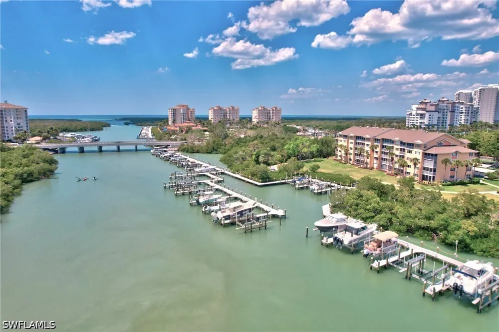 261B Wiggins Bay Drive Naples, FL 34110