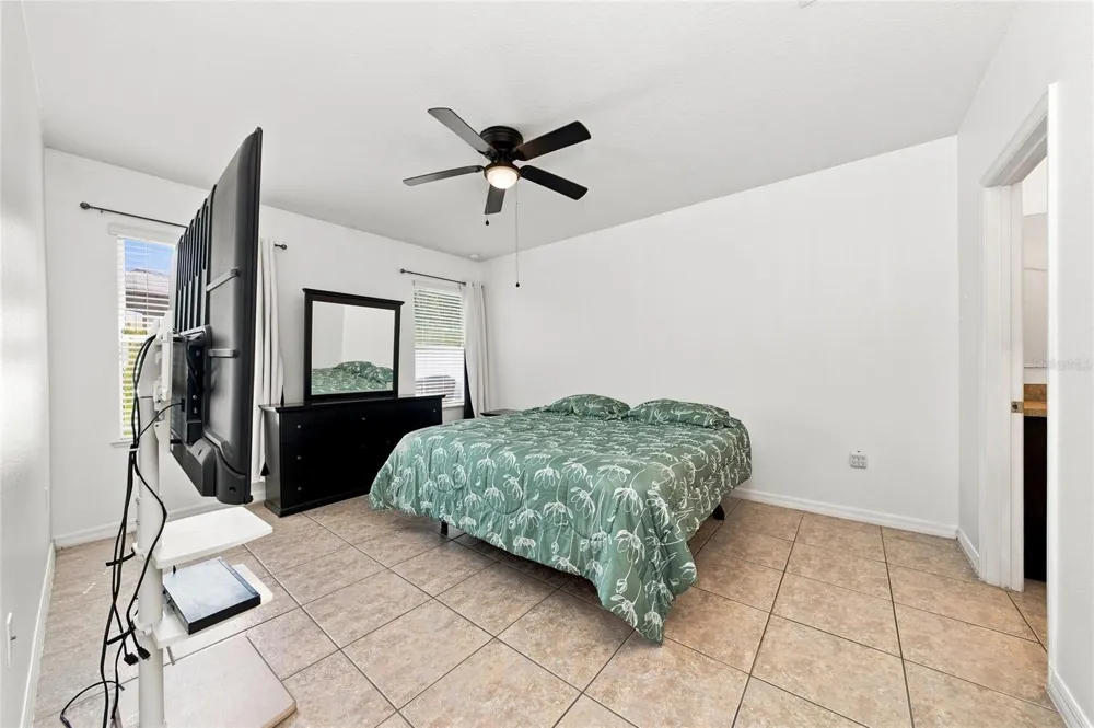5590 SILVER THISTLE LANE St Cloud, FL 34772
