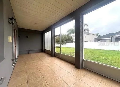 20012 DAYTONA WAY Tampa, FL 33647