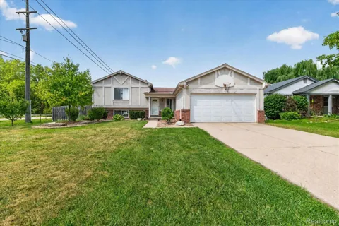 1686 Heritage Drive