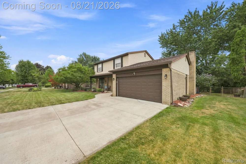 19011 Gill Road Livonia City, MI 48152