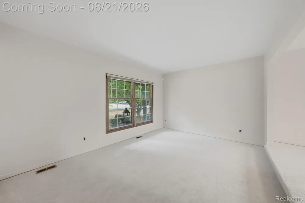 19011 Gill Road Livonia City, MI 48152
