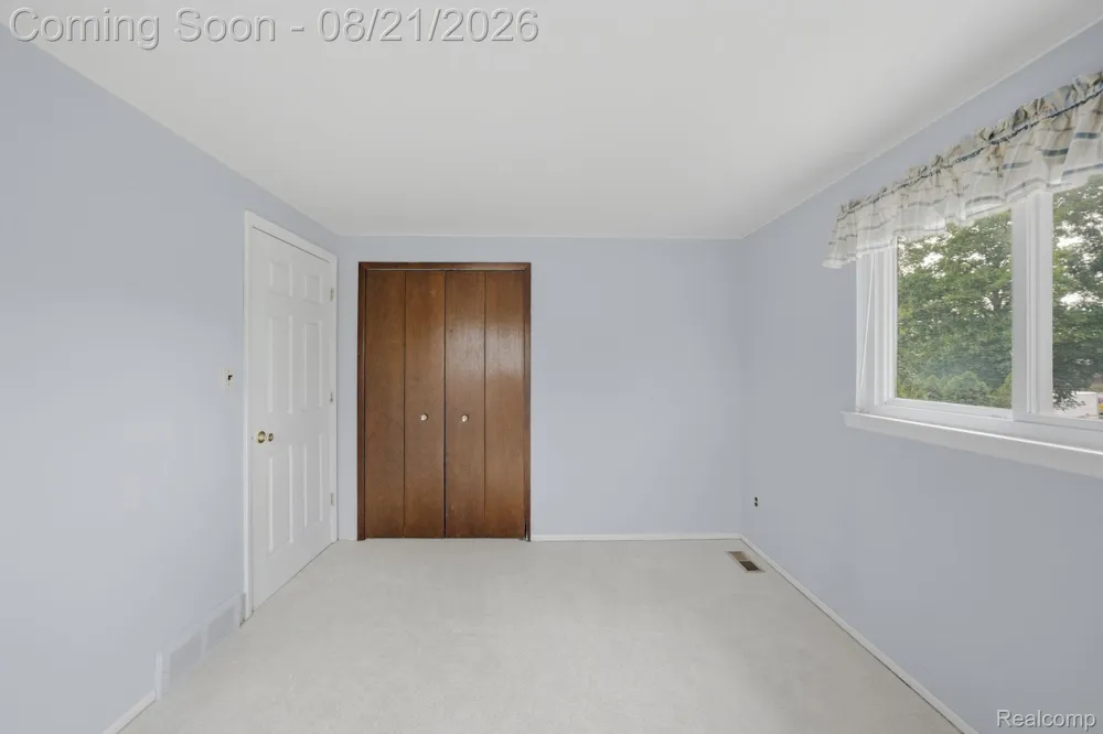 19011 Gill Road Livonia City, MI 48152