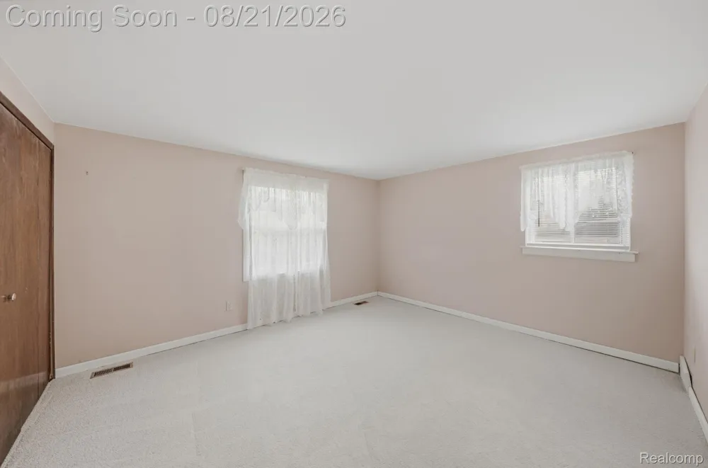 19011 Gill Road Livonia City, MI 48152