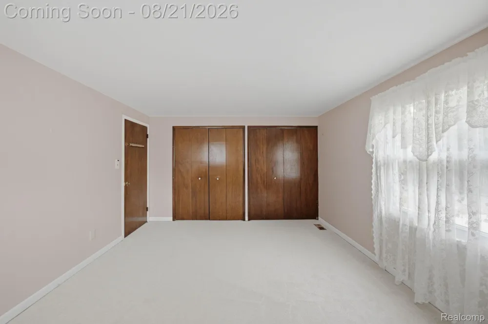 19011 Gill Road Livonia City, MI 48152