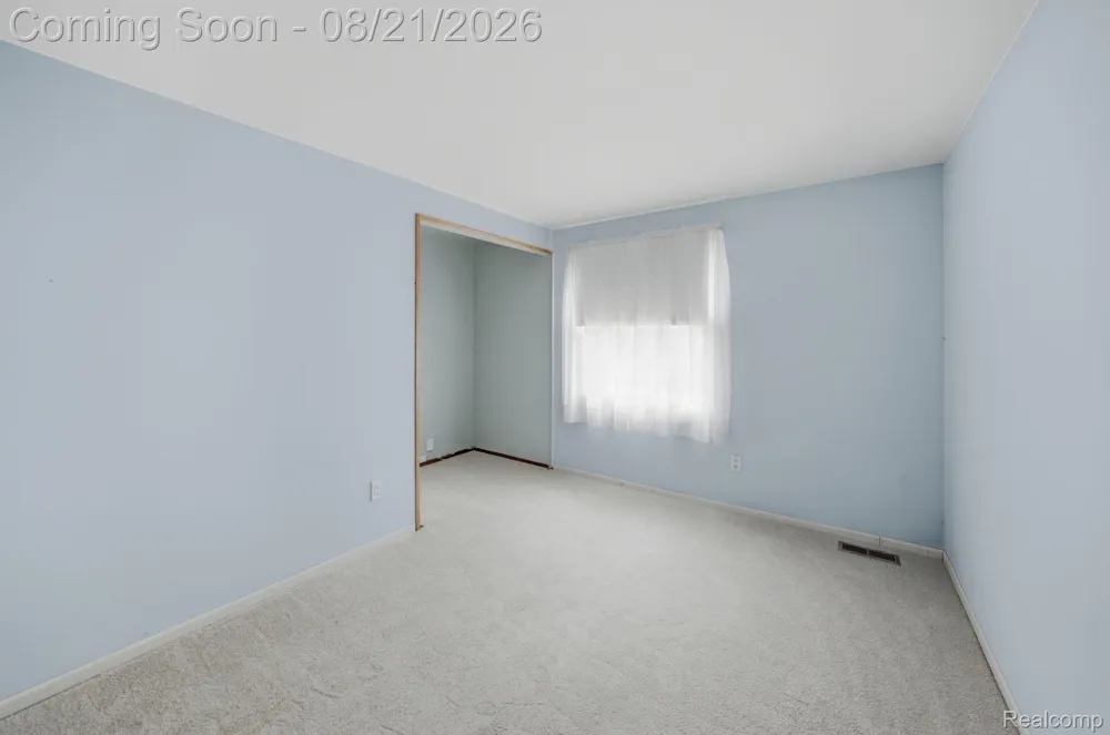 19011 Gill Road Livonia City, MI 48152