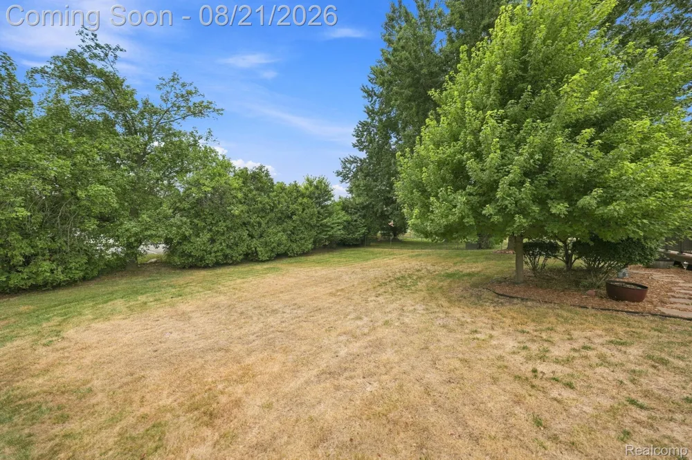 19011 Gill Road Livonia City, MI 48152