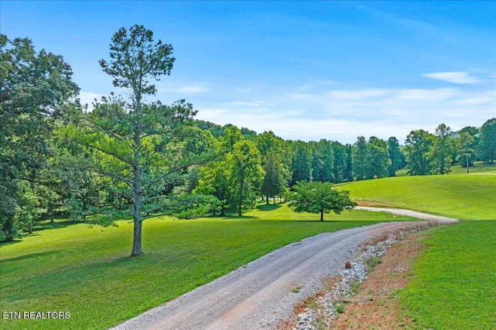 250 Brunner Rd Sweetwater, TN 37874