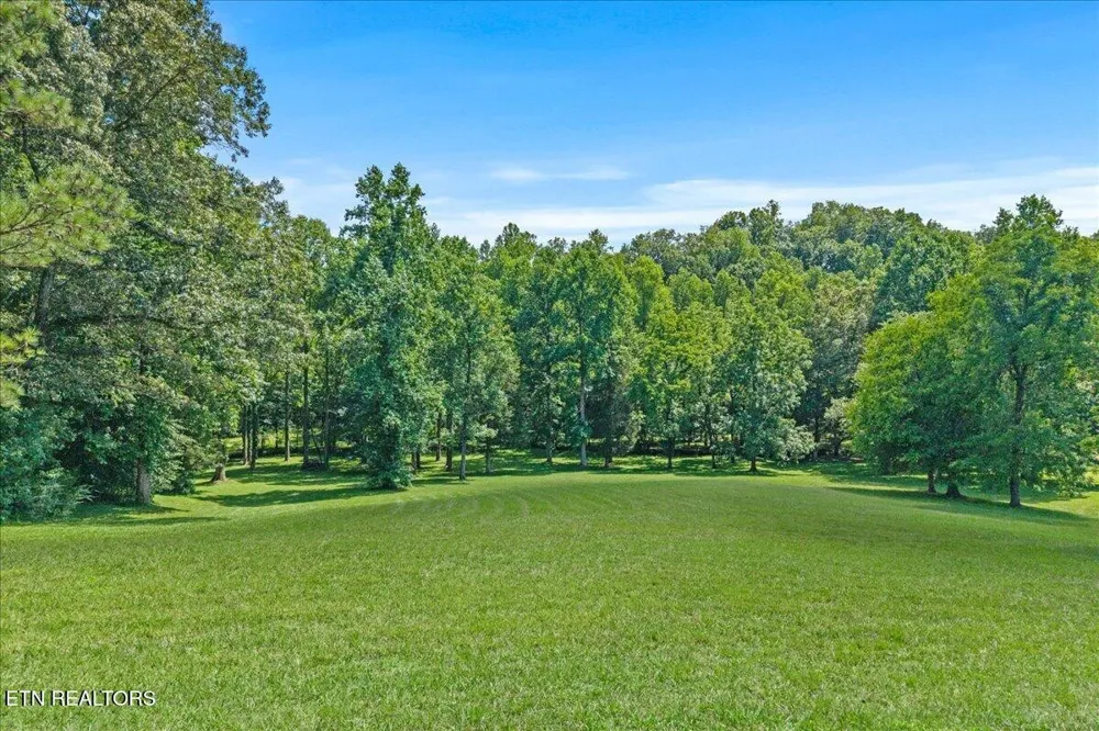 250 Brunner Rd Sweetwater, TN 37874