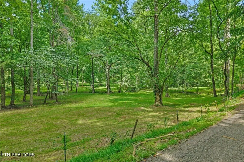 250 Brunner Rd Sweetwater, TN 37874