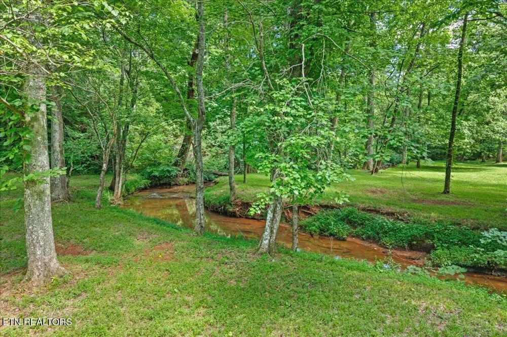 250 Brunner Rd Sweetwater, TN 37874