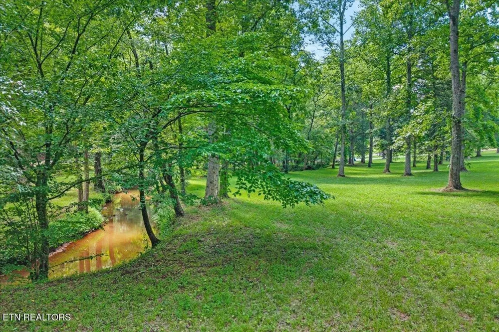250 Brunner Rd Sweetwater, TN 37874