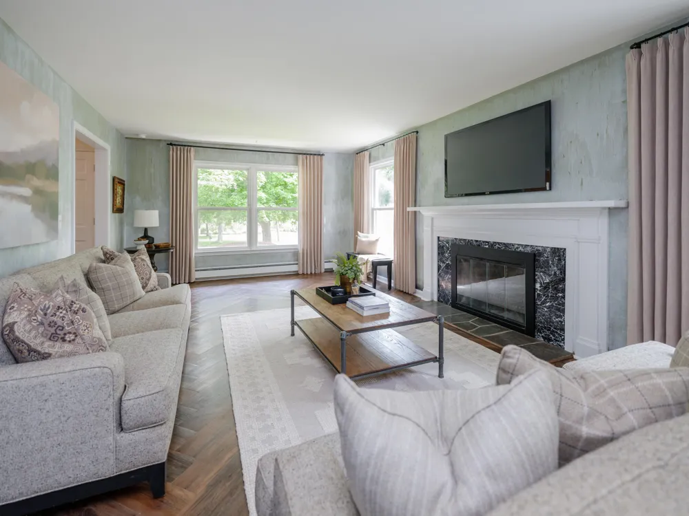 2222 Aberdeen Drive Kalamazoo City, MI 49008