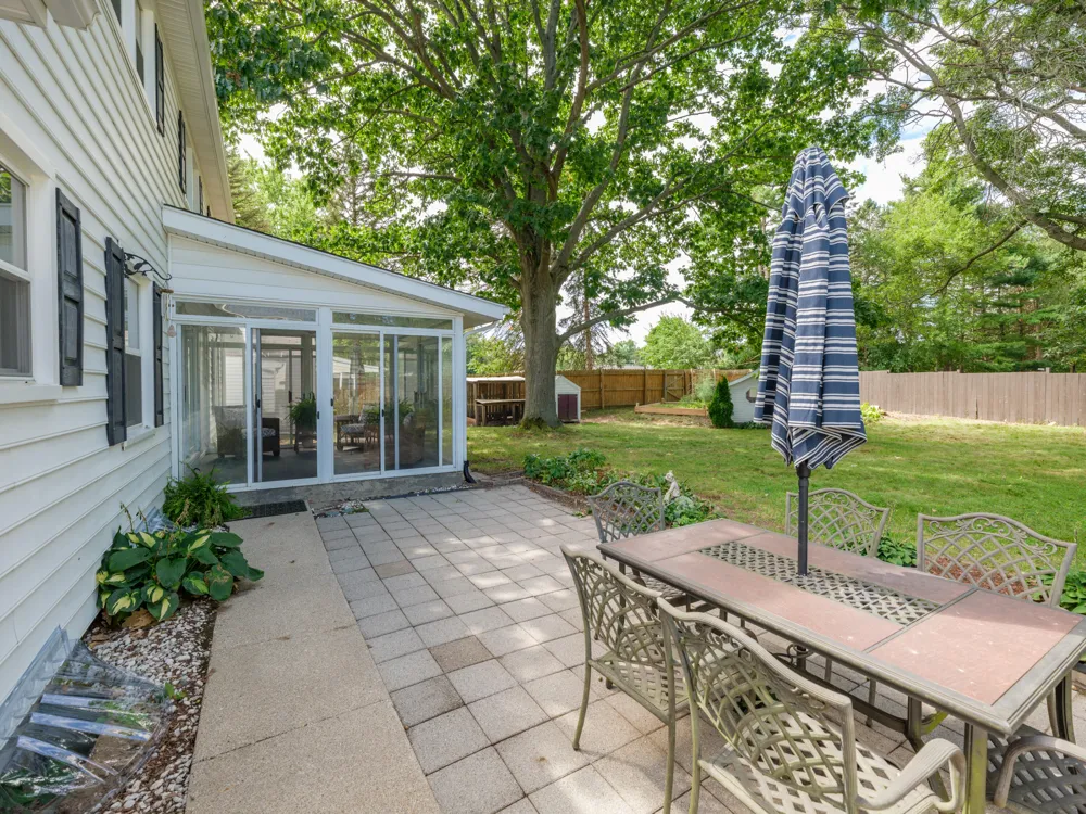 2222 Aberdeen Drive Kalamazoo City, MI 49008