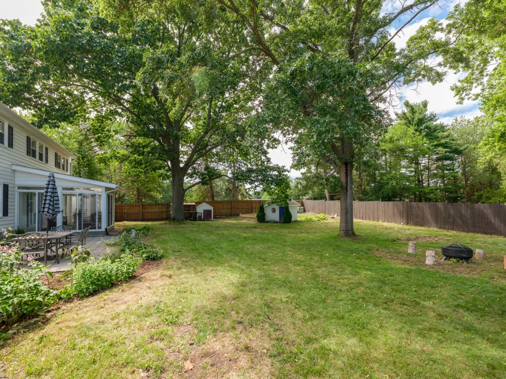 2222 Aberdeen Drive Kalamazoo City, MI 49008