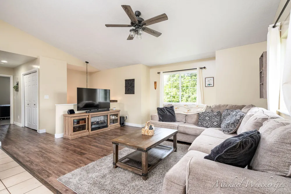 6998 Riverwood Drive Otisco Township, MI 48809