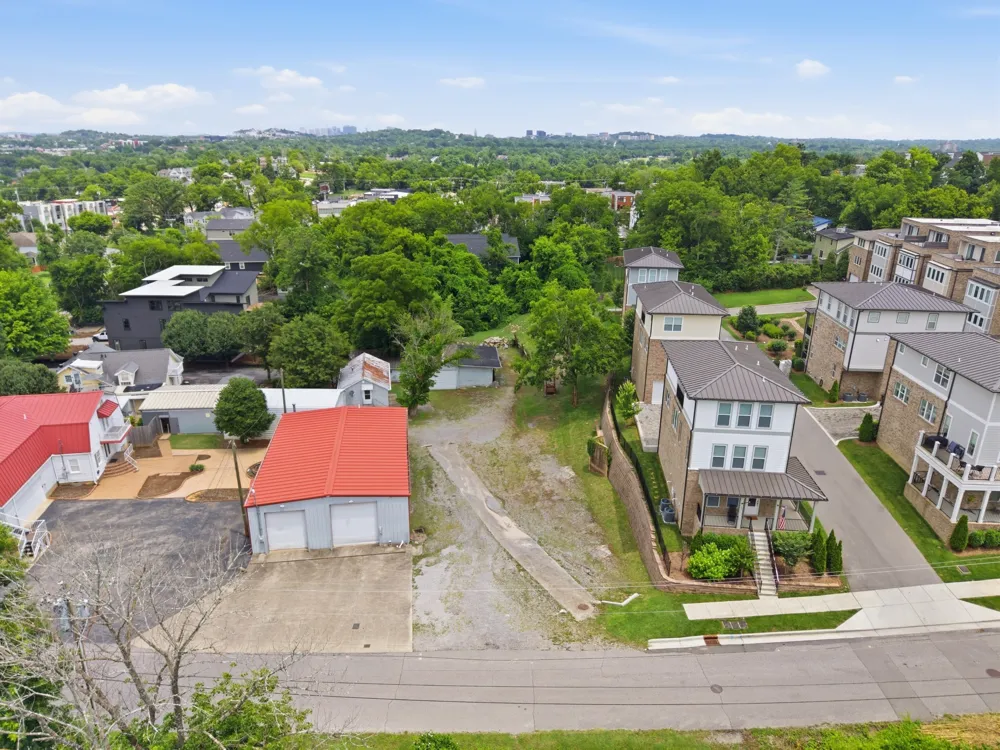 101 Demoss Road Nashville, TN 37209