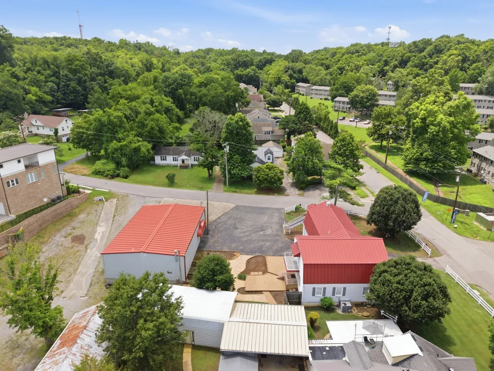 101 Demoss Road Nashville, TN 37209
