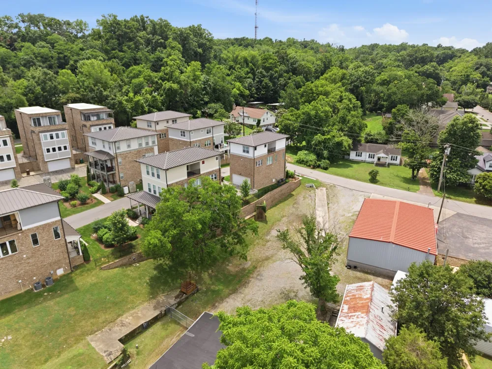 101 Demoss Road Nashville, TN 37209