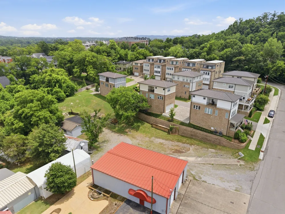 101 Demoss Road Nashville, TN 37209