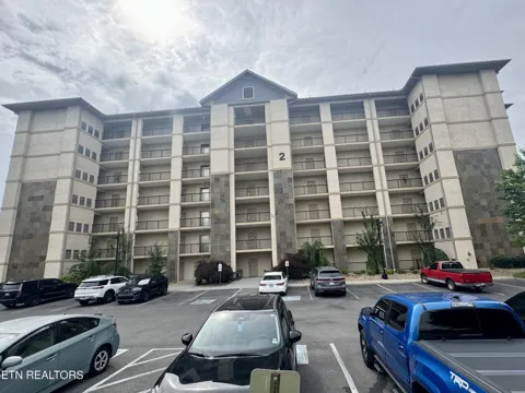 124 Plaza #UNIT 2306