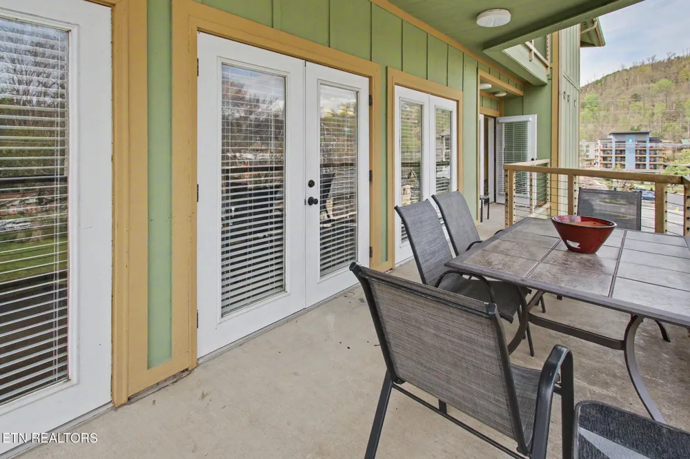 513 McCarter Rd #4M Gatlinburg, TN 37738