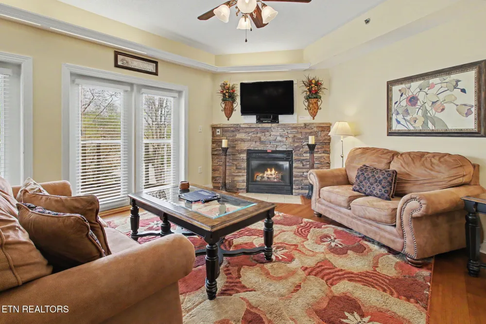513 McCarter Rd #4M Gatlinburg, TN 37738