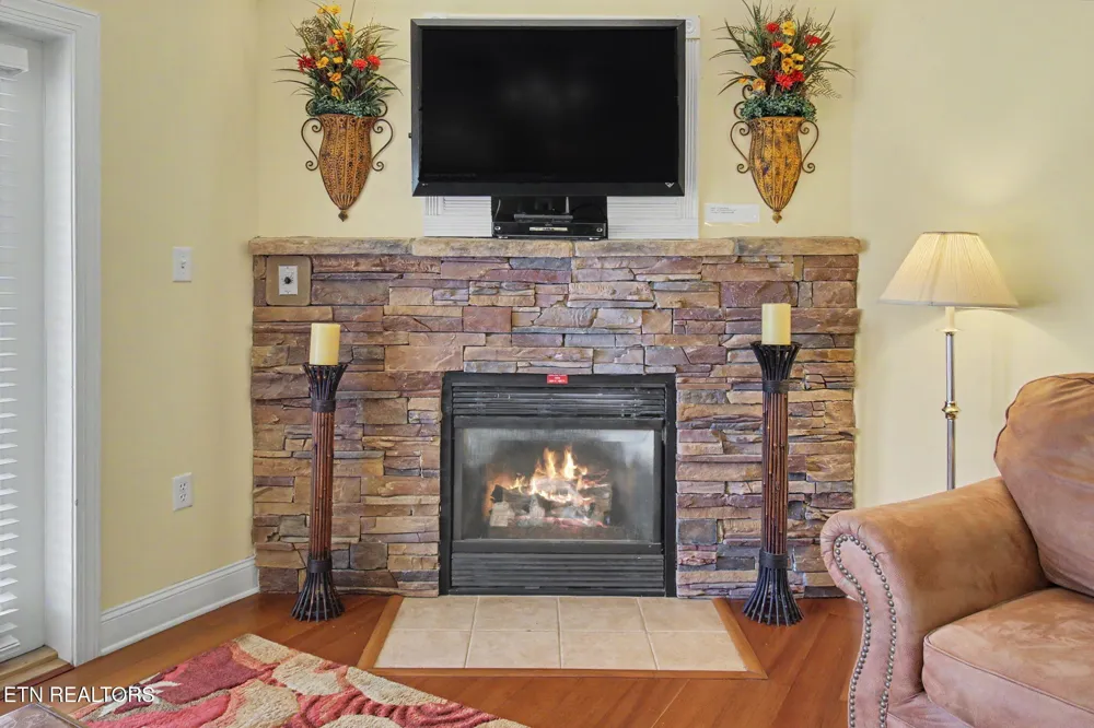 513 McCarter Rd #4M Gatlinburg, TN 37738
