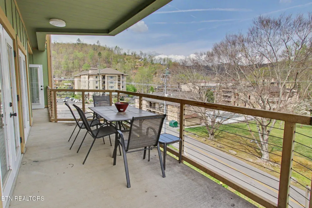 513 McCarter Rd #4M Gatlinburg, TN 37738