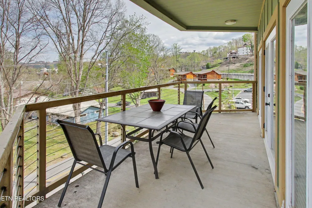 513 McCarter Rd #4M Gatlinburg, TN 37738