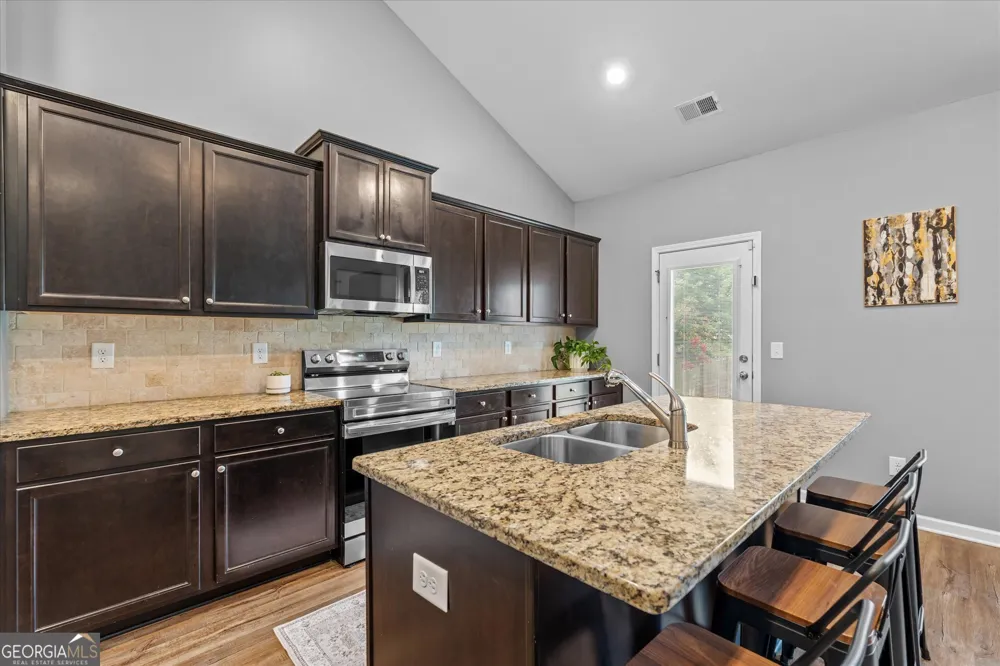 2559 Grayton Loop Villa Rica, GA 30180