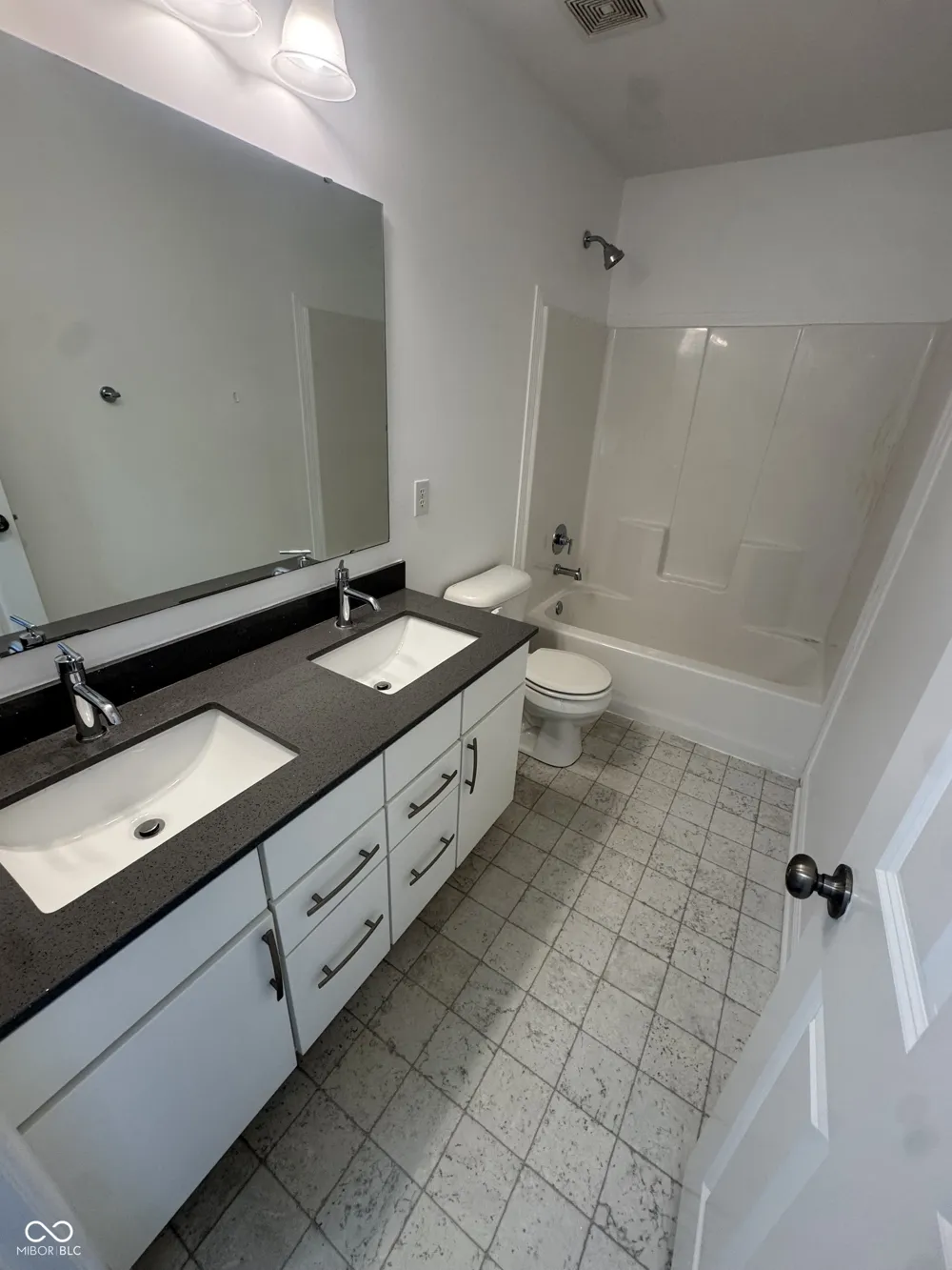 1296 Wood Thrush Court Greenwood, IN 46143