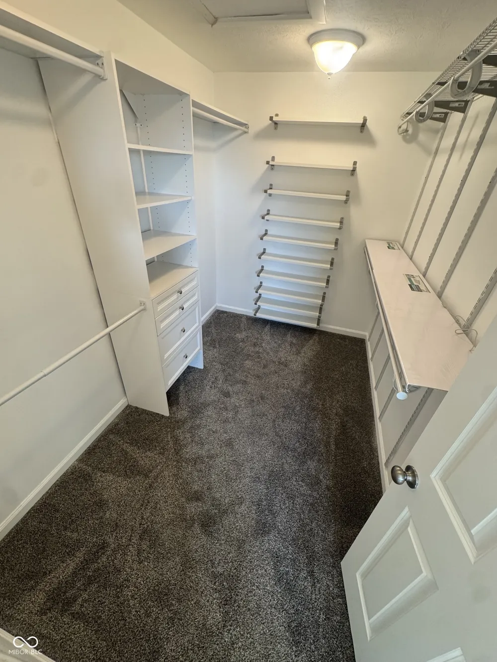 1296 Wood Thrush Court Greenwood, IN 46143