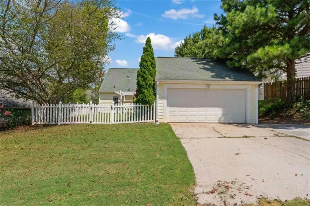 611 Brookwater Drive Stockbridge, GA 30281