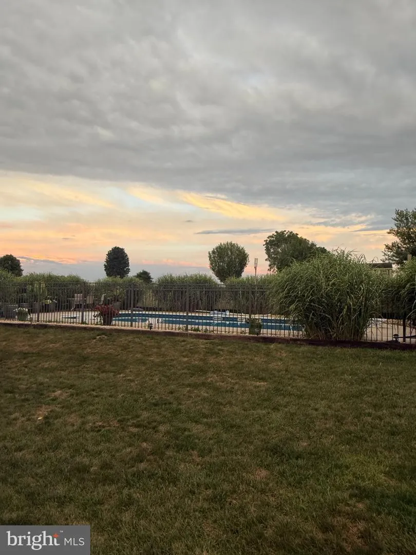 324 CHESTNUT HILL ROAD Fredericksburg, PA 17026