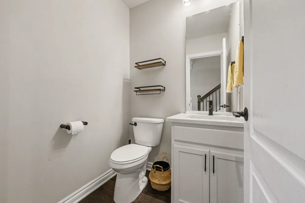 692 Peppermint Drive Rochester Hills, MI 48307