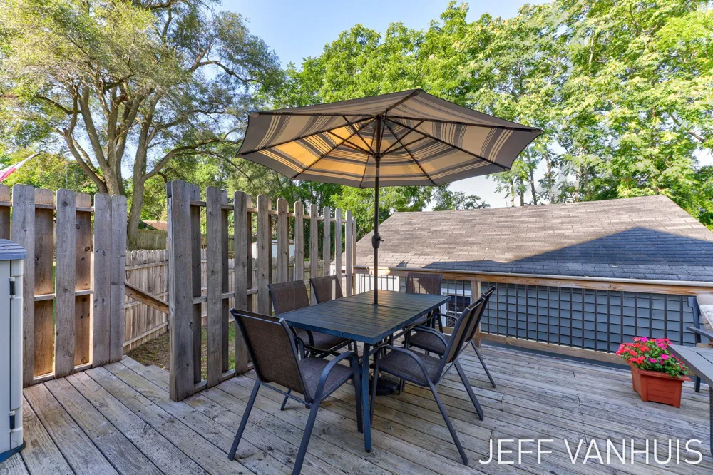 1270 Cedar Street NE Grand Rapids, MI 49503