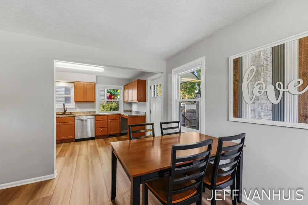 1270 Cedar Street NE Grand Rapids, MI 49503