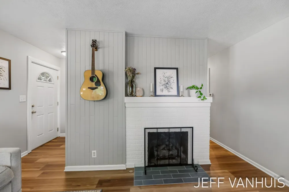 1270 Cedar Street NE Grand Rapids, MI 49503